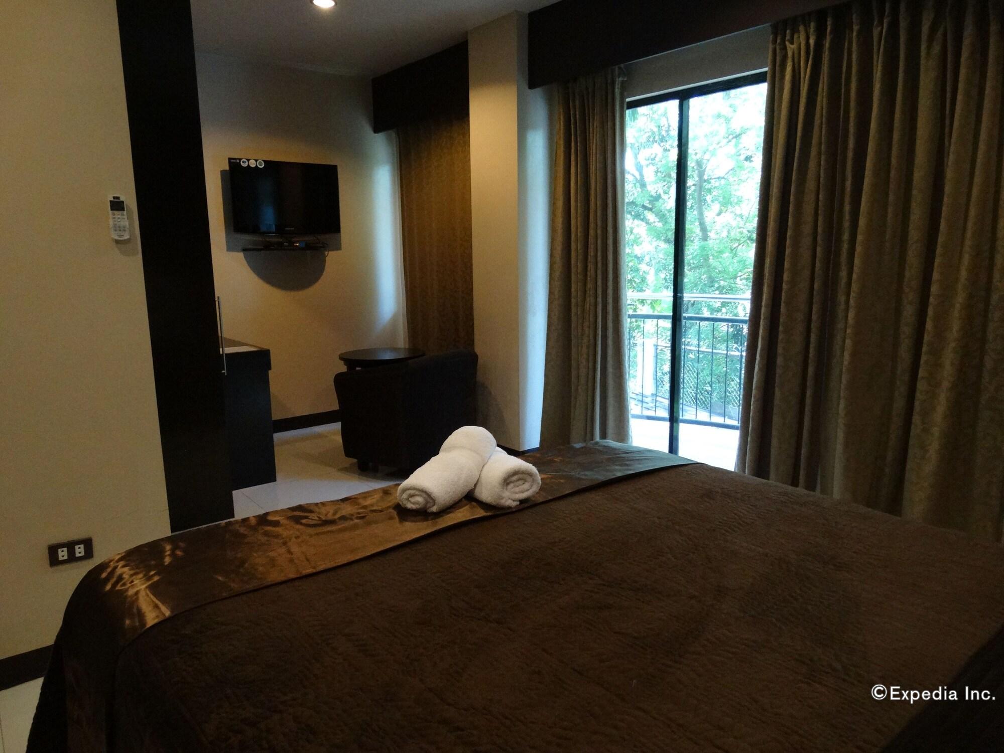Peridot Suites Davao Ngoại thất bức ảnh