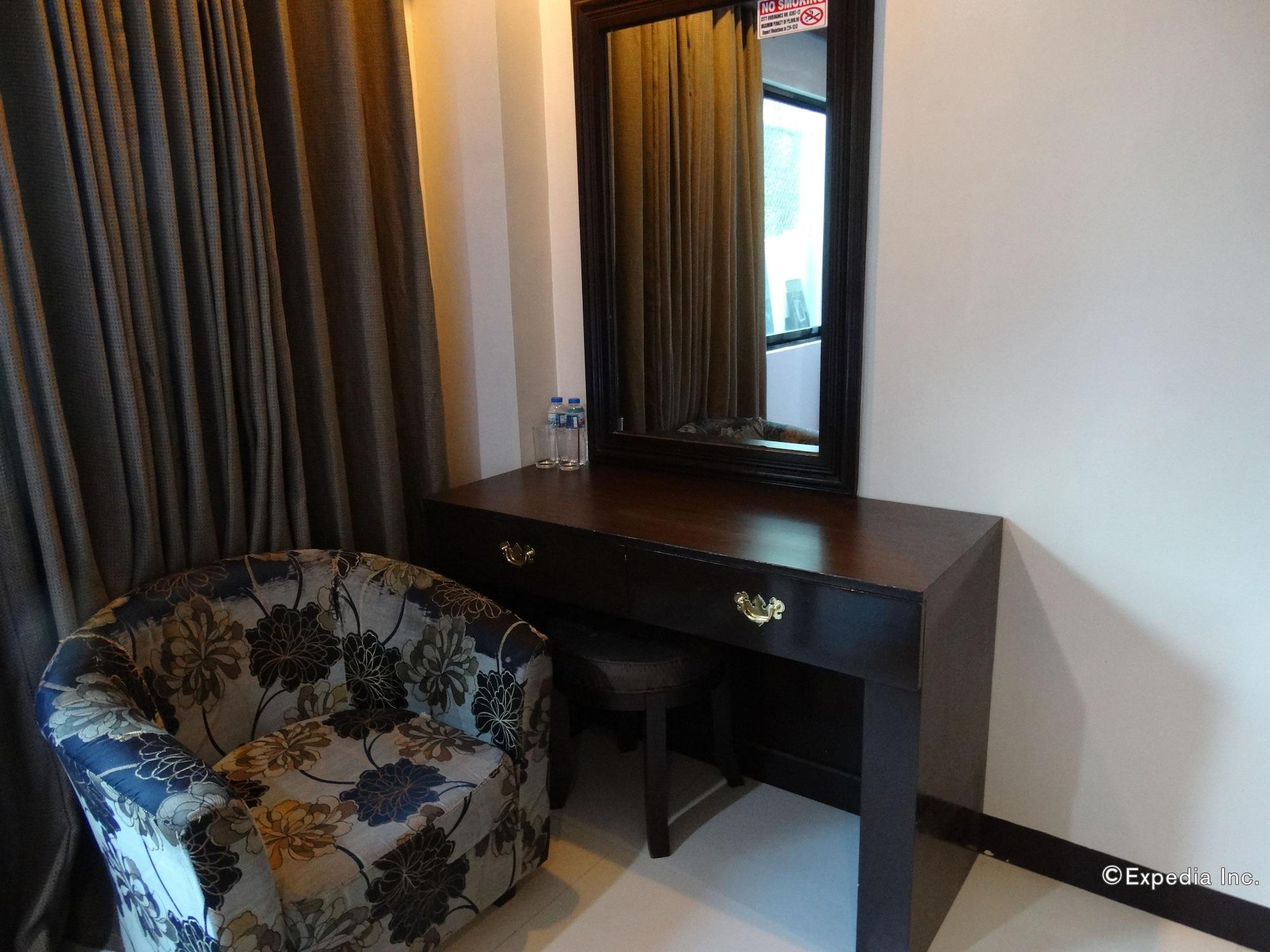 Peridot Suites Davao Ngoại thất bức ảnh