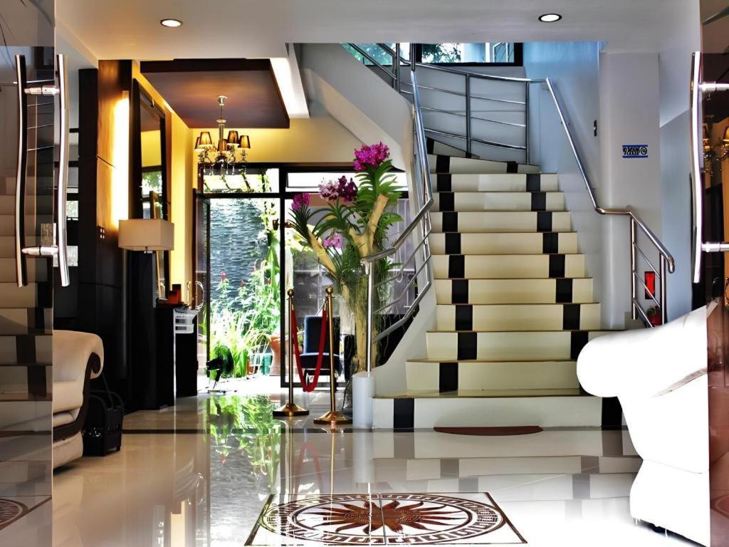 Peridot Suites Davao Ngoại thất bức ảnh