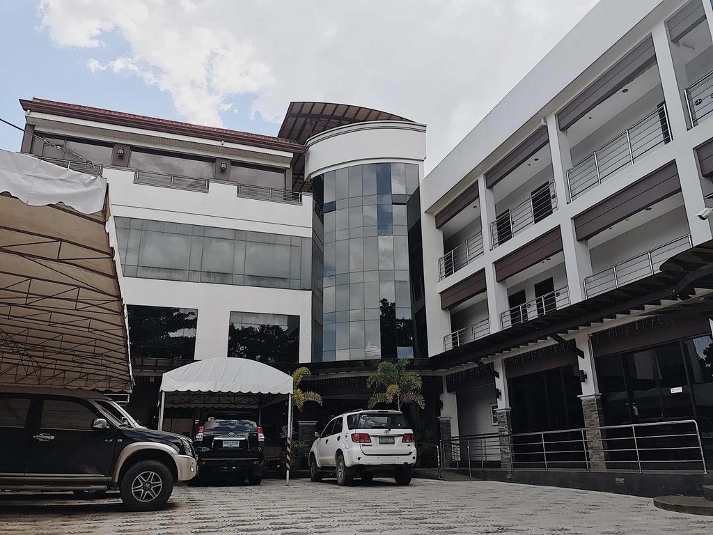 Peridot Suites Davao Ngoại thất bức ảnh