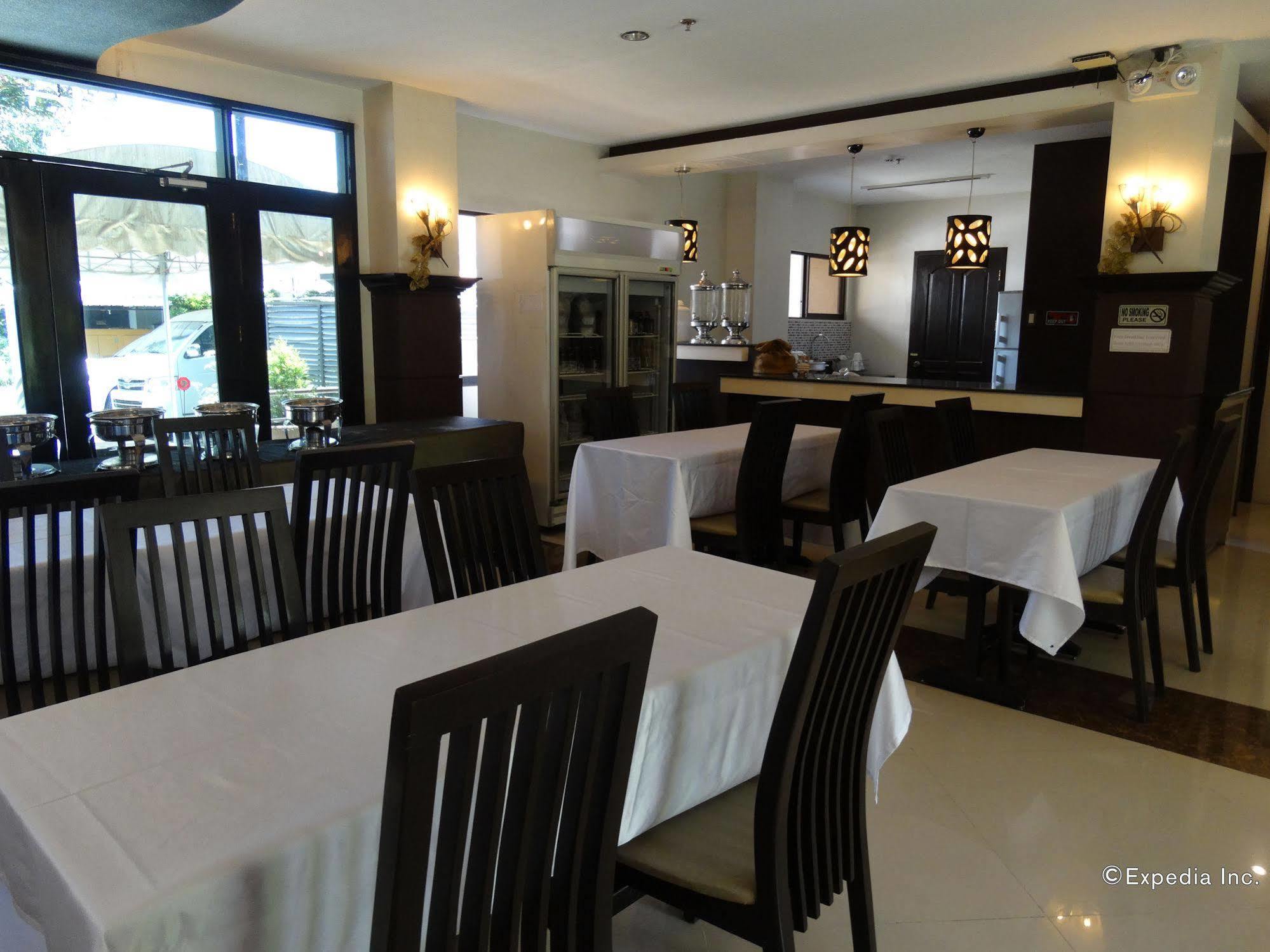 Peridot Suites Davao Ngoại thất bức ảnh