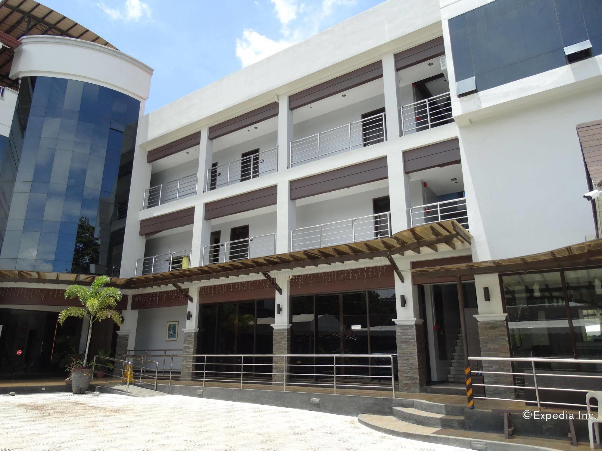 Peridot Suites Davao Ngoại thất bức ảnh
