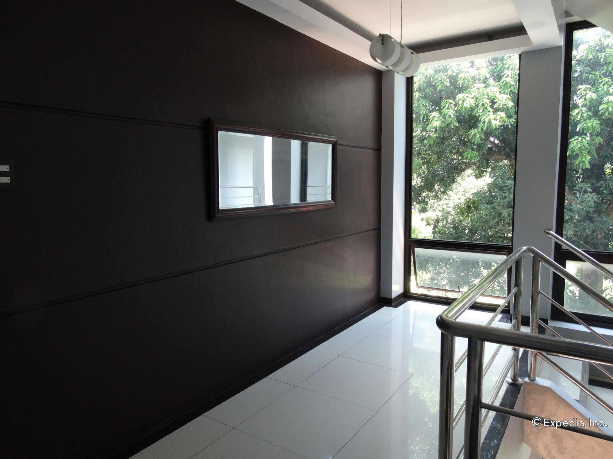 Peridot Suites Davao Ngoại thất bức ảnh